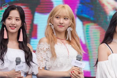 XKHYCCB2dX - #eunseo #bona #wjsn
#koreanka