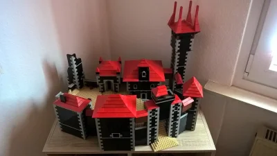 wietrzyk - Stary obóz z Gothic I w wersji Lego ( ͡° ͜ʖ ͡°) 
link do większej ilości ...