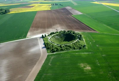 Lizus_Chytrus - > Krater Lochnagar – lej, który powstał po wybuchu miny zdetonowanej ...