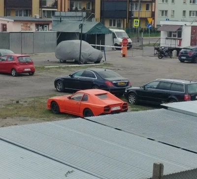 TerroriX - Patrzcie na co trafilem. Lambo cygana xD
#lamborghini