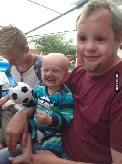 Sacron - #heheszki #9gag #humorobrazkowy #humor #faceswap

Best faceswap ever ( ͡º ͜ʖ...