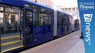 donOGR - @wiedro: Przecież masz w wagonie obok niską podłogę. Wyjdź z domu, przejedź ...