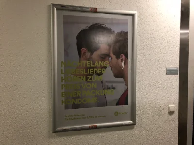 Mooops123 - #niemcy #lgbt #spotify #reklama #uczelnia #homoseksualizm 

Znalazłem n...
