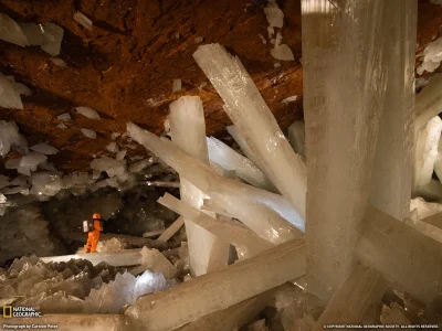 tomasz-szalanski - Kryształy w Cave of Swords, Meksyk 

#ciekawostki #fotografia #g...