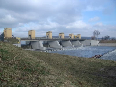 metaxy - Szybka piłka: jutro 10:00 start spod dzwonów na wałach (koło Orlenu przy zje...