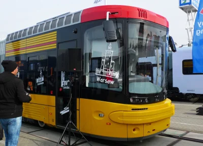 destruktiv_komando - Wreszcie dobrze zaprojektowany przód w tramwaju PESy!

Niestet...