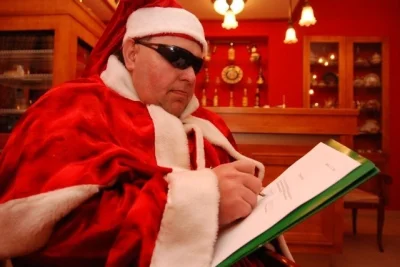 Kononobitch - Mikołaj który zamiast dawać dla dzieci prezenty, to je zabiera i pisząc...