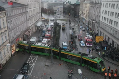 Domciu - @KrwawyKefir: To coś kiepsko pomieszkujesz w tym Poznaniu. U Was tramwaje gł...