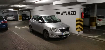 BOYAR - Jakaś tępa dzida ( #rozowypasek ) postanowiła że parkowanie samochodu na jedn...