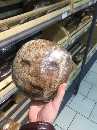 Mesk - To jest twarz pinionszka który występuje w chlebie tylko raz na 5 tysięcy lat....
