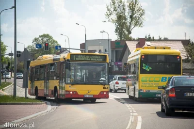 ThatFeel - #studia #studbaza #heheszki 
Wiecie ,że WSH ma swój własny autobus.