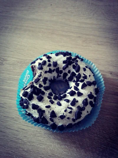 czarna__jagoda - Donut oreo to naddonut ( ͡° ͜ʖ ͡°)
#oswiadczenie #jedzenie #slodycze...