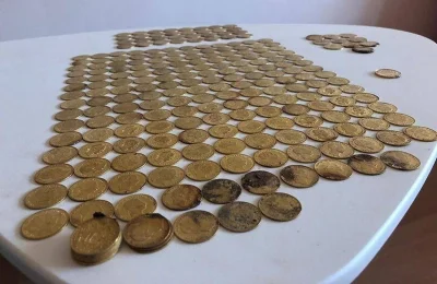 Zwiadowca_Historii - Skarb 234 złotych monet znalazł detektorysta w okopie z I Wojny ...