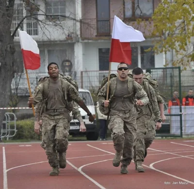 RobenPL - Dzień niepodległości z amerykańskim akcentem - szacun!
Więdcej fotek