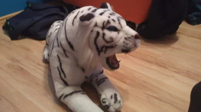 Chippy - Ej mam prośbę. Poniosła mnie faza i trafiłem do pomieszczenia w którym jest ...