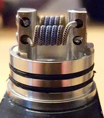 Waspin - #coilporn
#epapierosy
Dla mnie coilporn, chociaż drut nabyty :P
Staggered 2*...