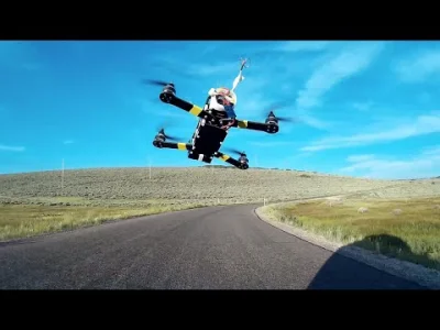 macgar - fajną ma gościu zabawę z #ladnapani
#drony #dron #fpv