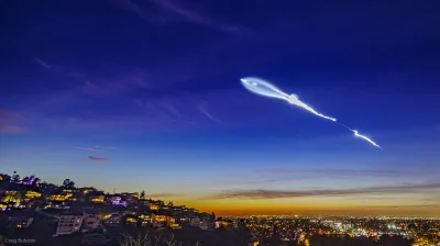 ernix - SpaceX Rocket nad Californią

#astronomia #kosmos #mirkokosmos #kosmosboner...