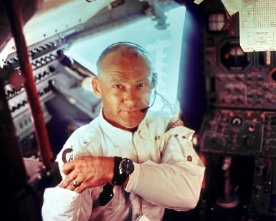 r.....7 - Buzz Aldrin w lądowniku księżycowym podczas misji Apollo 11
Autor zdjęcia:...