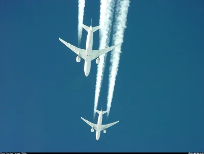 PluszowyBeton - Dwa T7 ścigają się ( ͡° ͜ʖ ͡°)
Zdjęcie zrobione z FL350 samoloty zna...