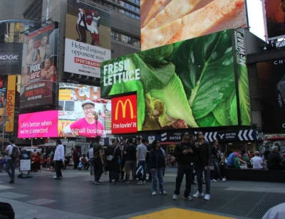 LiSzajFuj - To jest nic w Nowym Jorku jest reklama McDonalda.
( ͡° ͜ʖ ͡°)
