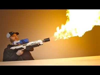 denis-szwarc - Unbox Therapy odpakowuje i testuje (Not a) Flamethrower od #theboringc...