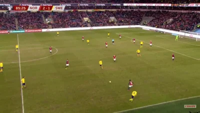 b.....g - Ktoś mi powie, dlaczego ten gol nie został zaliczony jako samobój, a bramka...