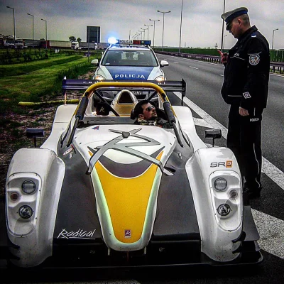 robsosl - #carboners #samochody #motoryzacja #radical #policja