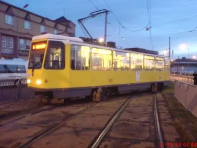 L.....x - A co jak zamiast ciężarówki użyją tramwaju? Policja sobie odjedzie a oni pó...