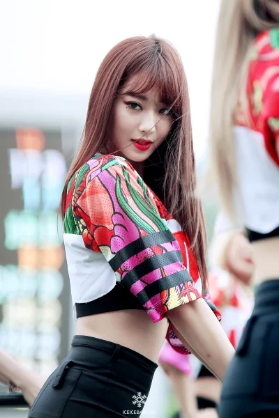 K.....o - #kyungri #ninemuses 
#koreanka