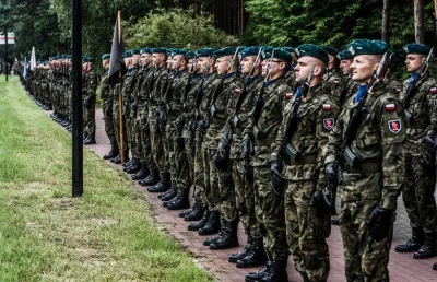 SomeoneFromPoland - @bialyjakbialek: tutaj też jest rozładowana i zabezpieczona a jed...