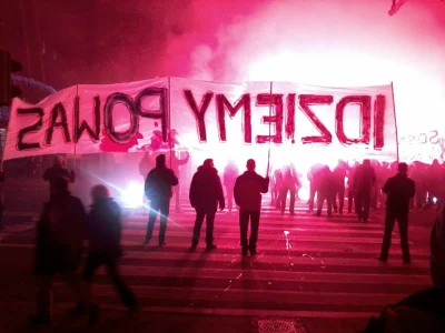 migawki - górnicy zablokowali centrum Gliwic, protestują pod UM i krzyczą "mamy spraw...
