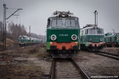 daloma - Zapomniane lokomotywy

Źródło: https://www.opuszczone.net/lokomotywy-el

...