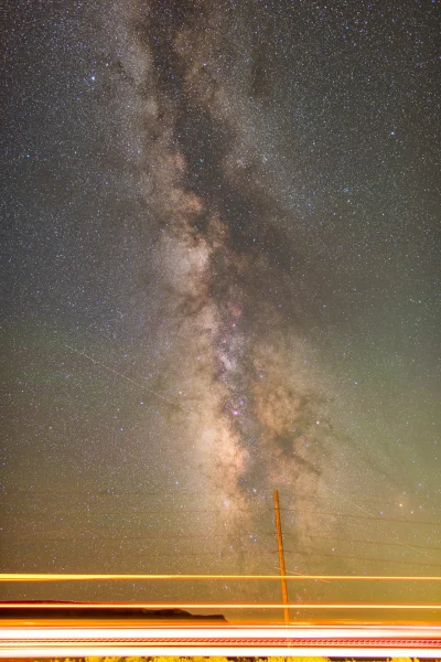 namrab - Droga Mleczna sfotografowana na pustkowiu w pobliżu miejscowości Hurricane, ...