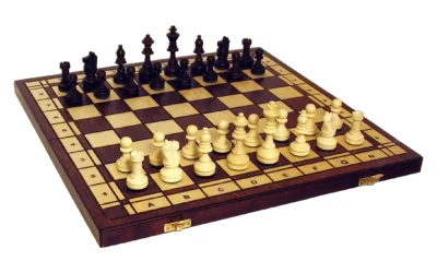 pogop - A może by tak zorganizować mirkowy turniej szachowy. #dziennazmiana kontra #n...