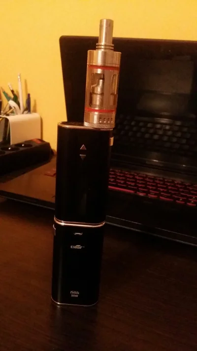 wonzki - @takeshoot: istick 100w + subtank xDD