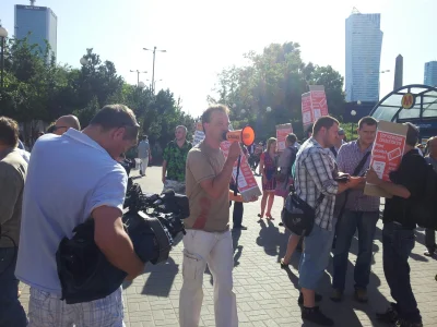 Piter232 - Na patelni protestują przeciwko podwyżkom cen biletów. Ale mało kogo to in...