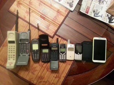 S.....n - 30 lat różnicy 

#telefony #ciekawostki