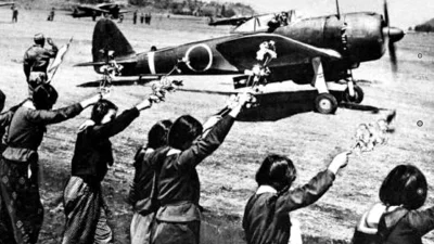 s.....w - Pożegnanie pilotów kamikadze ruszających w misję. Japonia - 1945 rok.
#ciek...