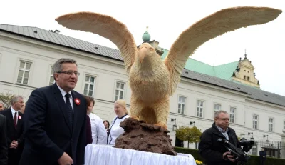 K.....s - Trochę śmieszne czepianie się wizerunku godła, skoro ta sama GW patronowała...