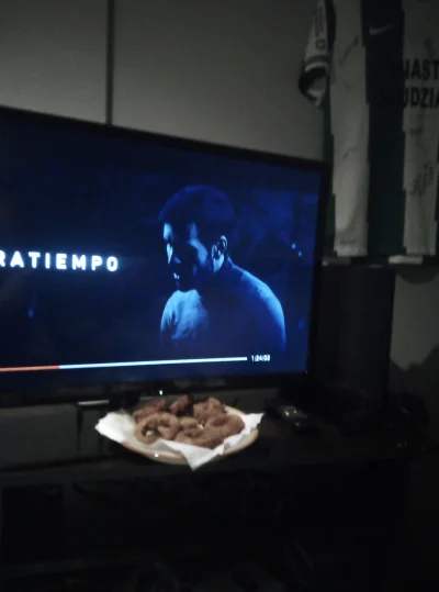 CioseK - Krążki cebulowe i netflix (｡◕‿‿◕｡)

#gotujzwykopem #netflix