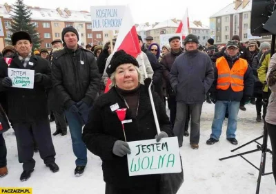 RuchaczPrzysiegly - Ale mam potworną bękę z tego KOD xD Jak bardzo mam politykę w życ...