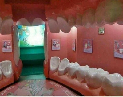 g.....i - Poczekalnia do dentysty. 
.
.
.
Teraz wyobraźcie sobie poczekalnie do
SPOIL...