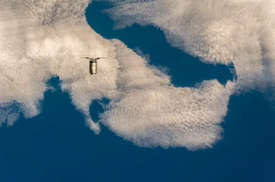 wariat_zwariowany - #dziendobry mirko (｡◕‿‿◕｡)
Zdjęcie: Cygnus NG-10, lecący na ISS ...
