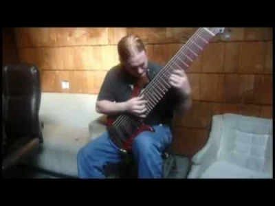 LuciferSam - @DuszaJest_Chaosem: A to basista i jego deska surfingowa.