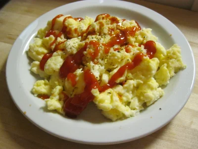 lolman - #niepopularnaopinia 
Jajecznica z keczupem to zamach na sztukę kulinarną. 
J...