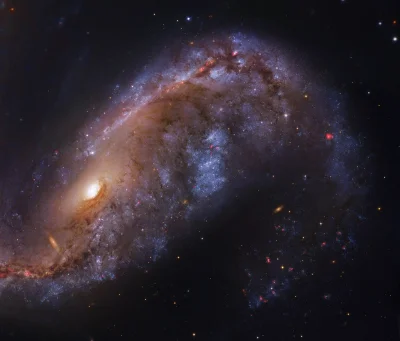Zdejm_Kapelusz - Galaktyka NGC 2442.

#astronomia #fotografia #kosmos