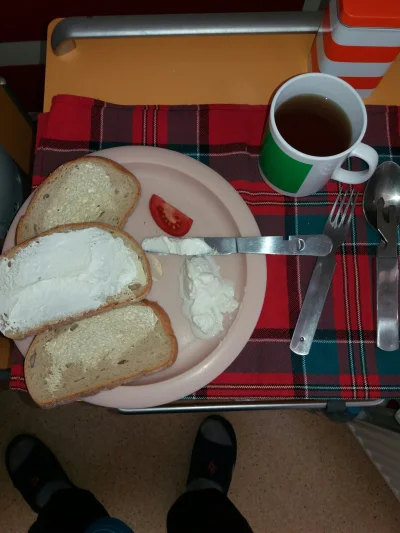 Kwassokles - #szpital #jedzenie #zdrowie I po kolacji 3 kromkichleba kosteczka masła ...