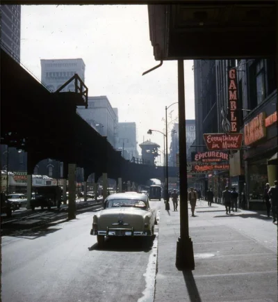 lamiesobie - Chicago, 1956. Czuć klimat na tym zdjęciu. 



#usa #fotohistoria #fotog...