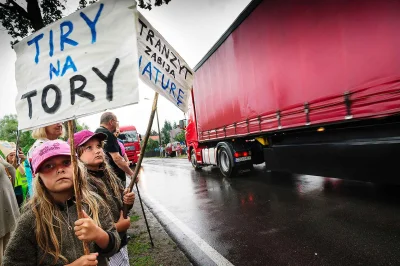 szkorbutny - @starypijany123: dosłownie posłuchał się haseł XD https://tirynatory.pl